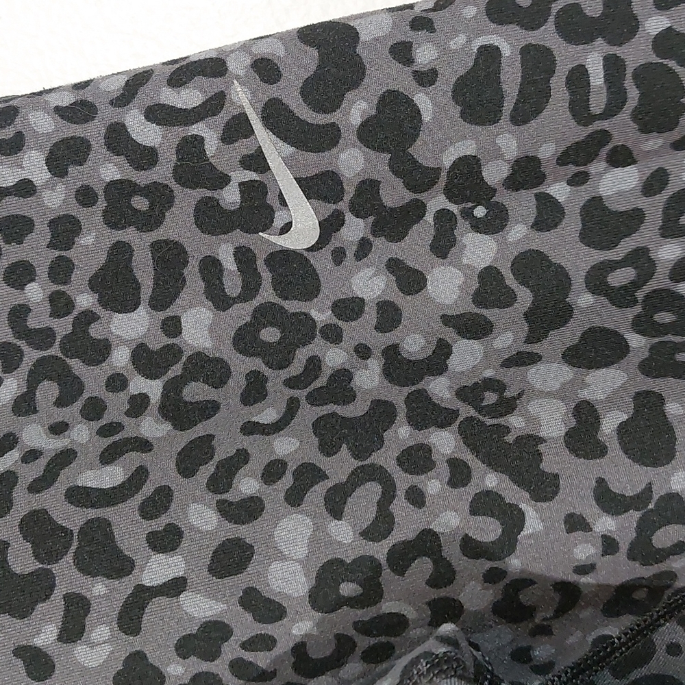 🟢 (PHIL) NIKE Dri-Fit Animal Print Athletic Active Cropped Leggings - Picture 5 of 13